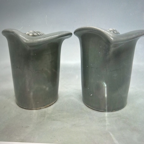 Vintage MCM Ceramic Calla Lily Salt & Pepper Shaker Set - Picture 3 of 12